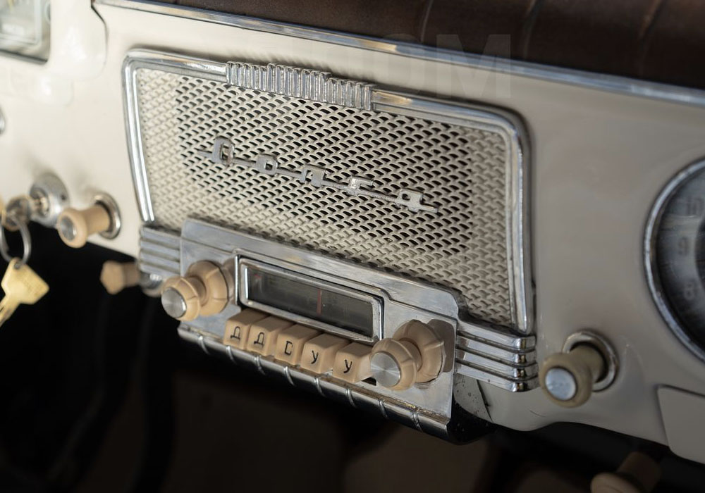 #объявадня
ГАЗ-М-21 Волга 1964 года за 600 000 ₽ — гаражное хранение и музейное состояние. По словам продавца, в хорошем состоянии. На обмен он не согласен, зато при покупке обещает уникальный подарок, единственный в своём роде.
Как вам?

drom.ru/s/aUs