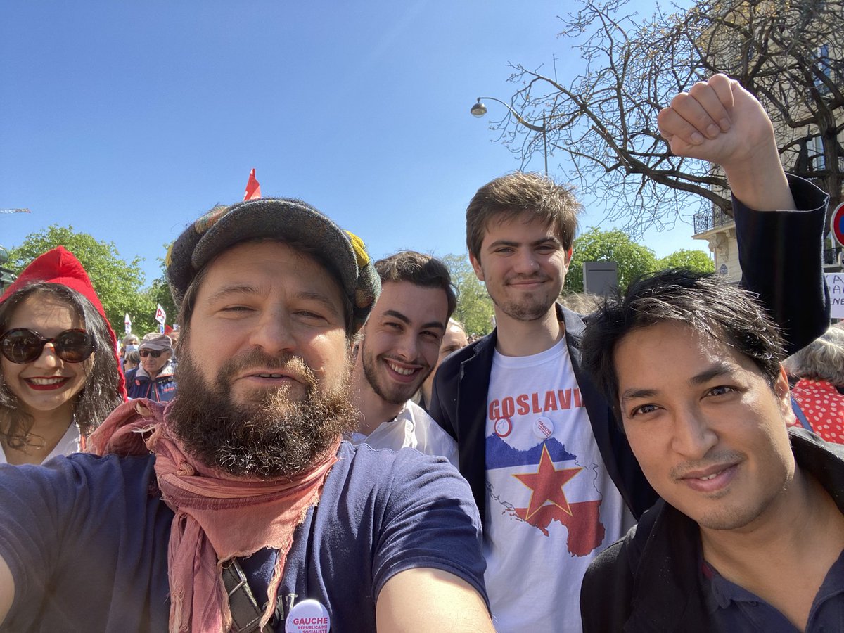 Gauche_RS's tweet photo. Non l’extrême droite ce n’est pas la France et Marine Le Pen ne sera jamais républicaine… https://t.co/Smr8Ca1y2m