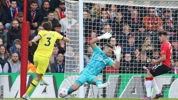 IDGoonerscom's tweet photo. #IDGFact Southampton dibantai Chelsea di laga terakhirnya. Mereka menyerah enam gol tanpa balas. https://t.co/6fz9xchakX