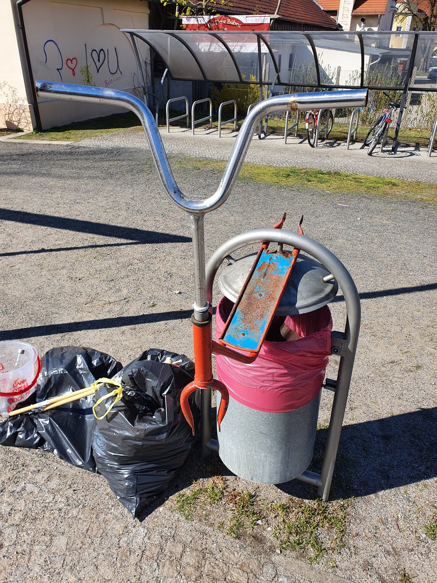 #Backfromtrack "Unterwegs mit dem NABU Scharmützelsee" und dem Team vom #geocaching in #BadSaarow 
Du hast Bock auf mehr Gemeinschaft, dann mach mit, den #mitdirsindwirmehr 
Termine unter nabu-scharmuetzelsee.de/termine
#nabuscharmuetzelsee #ebischarmuetzelsee