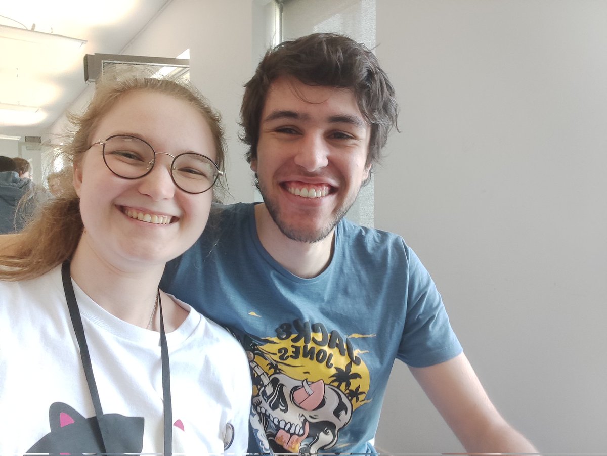 Omg j'ai rencontré @LidlHydra !! 
Il est trop sympa, hésitez pas à lui dire bonjour #FullWipe