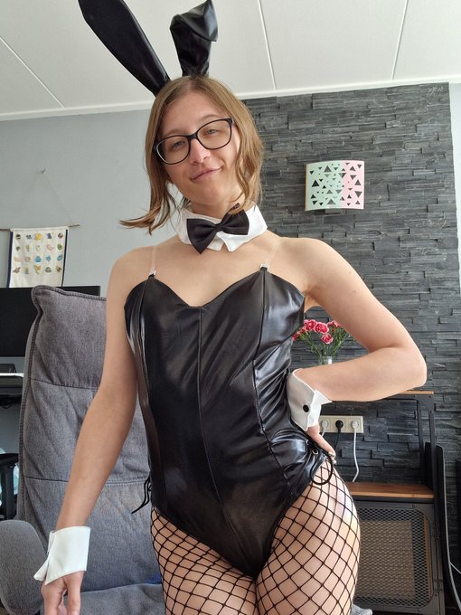 Hoppy Easter weekend! ;)  https://t.co/nlSxQ18U0E https://t.co/mpVCoAbRqp