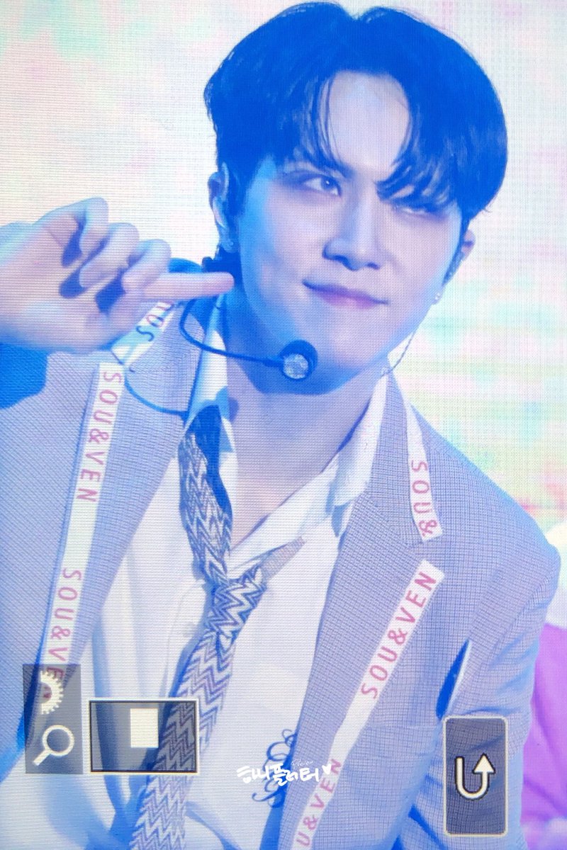 _Haniflutter's tweet photo. 220416 FIRST LOVE 

💙💙💙

#위아이 #WEi #김동한 #KIMDONGHAN https://t.co/IP8okQ5iqx