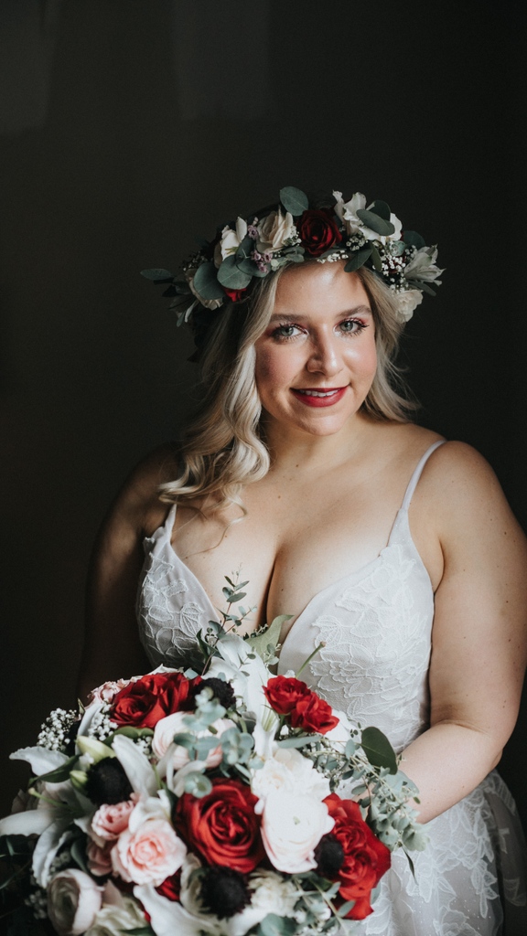 fairy princess 🧚‍♀️👸

#wedding #weddingdress #weddingday #weddingphotography #weddings #redbankstudio #weddinginspiration #weddingplanner #weddingideas #weddingphoto #weddingdecor #weddingparty #weddingplanning #weddingcake #weddingmakeup #bestofweddings #weddinggown #weddinghair