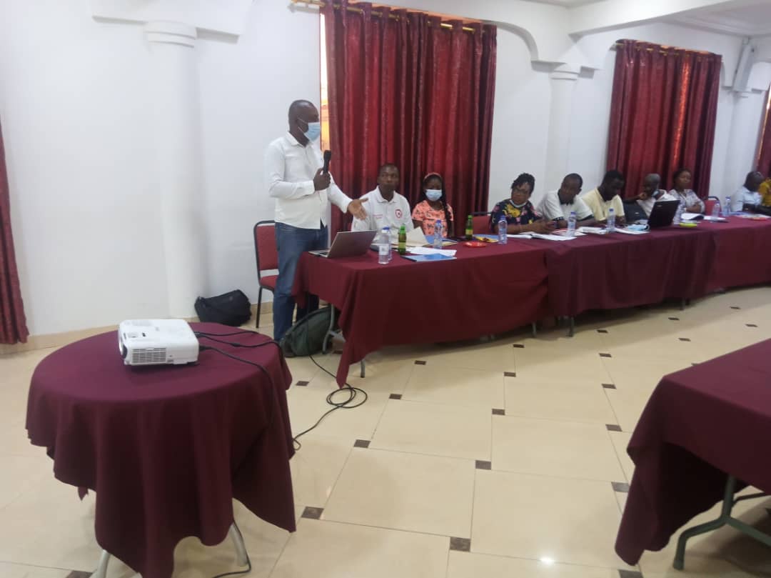 gh_cnm's tweet photo. Ghana Coalition of NGOs in Malaria (GCNM) step-down training for its members on the C19RM Indicator Framework and Data Collection tools supported by Ghana-West Africa Programme to Combat AIDS/STI Global Fund NFM III Project in Kumasi. https://t.co/8WI8vnUvuD
