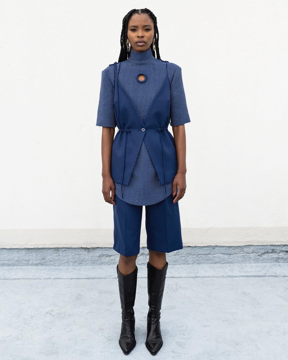 ‘UKHOLO - FAITH AW22’ 

Look 2 - Handwoven Merino Wool Gamp Top, Spaghetti Strap Top and Bermuda Wool tailored shorts.

PH - @tatendachidora 
Model - @iam_conniemore 
MU - @bassie_makeupartist