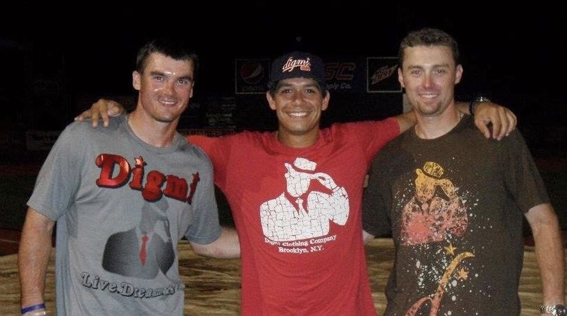 DigmiNation's tweet image. Back in 2010, #TheGuyInTheTie spent the summer out on Long Island, NY tipping his cap and watching some baseball ⚾️ 

#LiveDreamBe #Digmi #TipYourCap #DigmiDoesIt