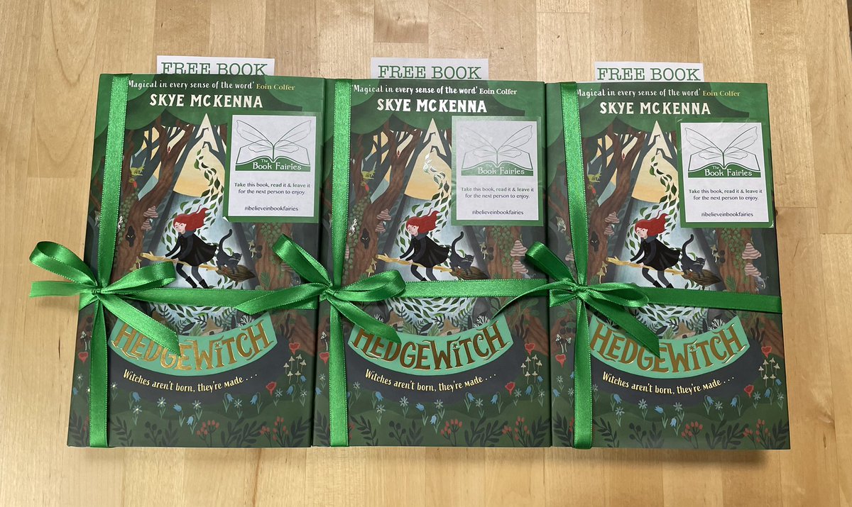 Today @the_bookfairies are celebrating the launch of a truly magical book #Hedgewitch by @skyemc_kenna 

Will you be lucky enough to spot one in #Edinburgh? 

@KidsWelbeck @BookfairiesEdin 
@BookfairiesScot 

#TBFHedgewitch #ibelieveinbookfairies #DebutBookFairies