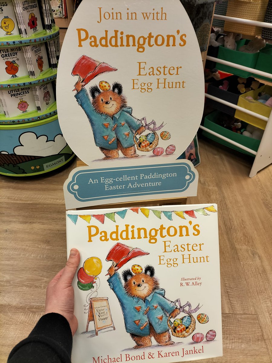Happy Easter weekend! Join us for a Peter Rabbit storytime at 12pm followed by an Easter Egg hunt with everyone's favourite bear from Peru, Paddington! https://t.co/XYE4mEDKNG