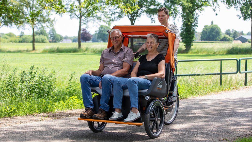 vanraam's tweet photo. Een riksja fiets is een transportfiets waarop mensen vervoerd kunnen worden.๐ Lees meer over de Chat riksja fiets in dit artikel. ๐
https://t.co/PH7J0Vh2f3
#transportfiets #riksjafiets #riksja #chat #watiseenriksja #vanraam #letsallcycle https://t.co/kE663ntSyp