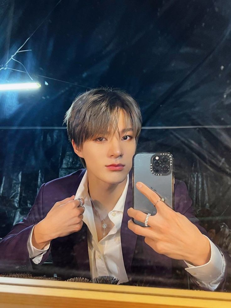 jacerifts's tweet photo. ㅤ
ㅤㅤㅤㅤuser https://t.co/er6R6aF6L1
ㅤㅤㅤㅤ날짜: 2022년 04월 16일
ㅤㅤㅤㅤ위치: 마닐라, 필리핀

✒ Having an early dinner with close friends and family but still gotta look extra sharp 💸 

#The18thStarIsobel 
#MagShotKaNaIsobel 
#RiseOfThe18thConstellation
ㅤ https://t.co/SdAUSfolAv