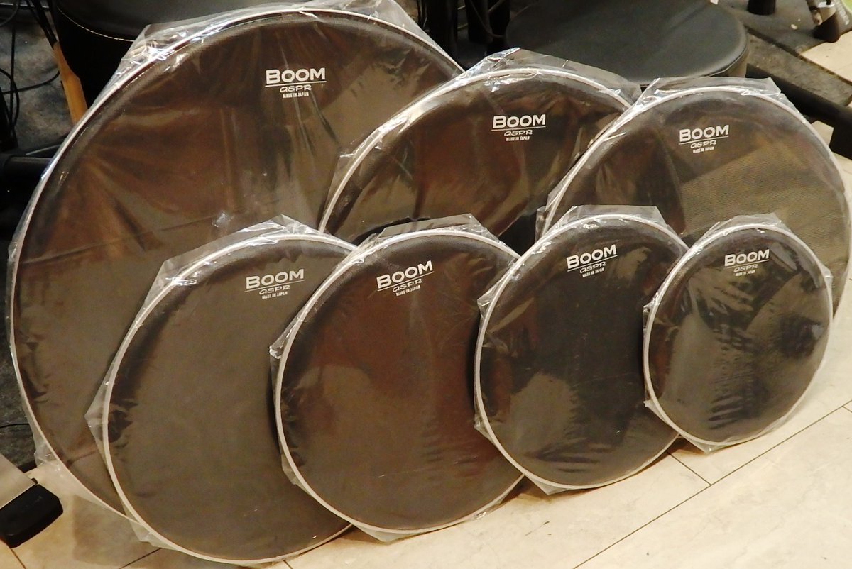 1484ikebukuro's tweet photo. ASPRヘッド新入荷!
“BOOMシリーズ”のクリームのみを扱っておりましたが、新たにブラックカラーはじめました!
サイズは10・12・13・14・16・18・22Bです。
ちなみに、22インチバスドラム用にはパッチ(1枚)が付属します。
#ASPR #BOOM #MESHHEAD https://t.co/XbgvXgVPHn