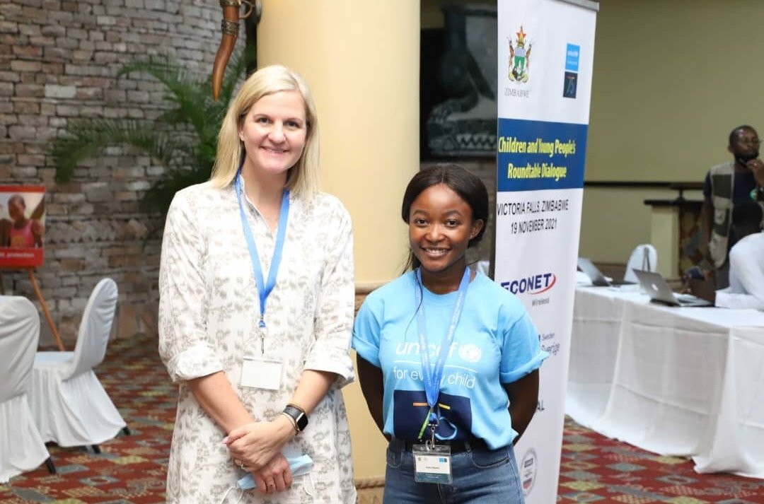 Taking forward our joint engagement #ForEveryChild &amp; young ppl, I met w/ Hon @KirstyCoventry, Minister for @moysarzim, early in the week, to discuss <a href="/UNICEFZIMBABWE/">UNICEF ZIMBABWE</a> approach to #Skills4Life, #Entrepreneurship &amp; #Adolescent participation in support of the Nat Youth Policy in 🇿🇼.
