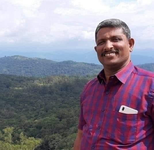 friendsofrss's tweet photo. RSS Swayamsevak Sreenivasan brutally murdered by Popular Front in Palakkad, Kerala. Another victim of terrorism. #BanPFI https://t.co/Piaux1NvbE