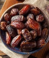 GiGi_Faiza's tweet photo. Do you know DATES aka TIMIR are excellent when trying to conceive? Excellent source of nutritional fiber and improve female fertility by reducing the oxidative effects on oogenesis? Of course not for me but those who are trying #Happy eggs #Fertility #Dates #Timir https://t.co/Z1RdTX7lLT