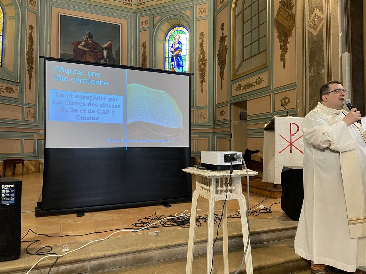 b_perroy's tweet photo. Célébration de Pâques pour les élèves du lycée St Michel dans l’église de Blanquefort en présence du Père Fauries. Bol de riz en faveur de l’association « graine de solidarité » à Bordeaux. https://t.co/ZxRKtdfW8L