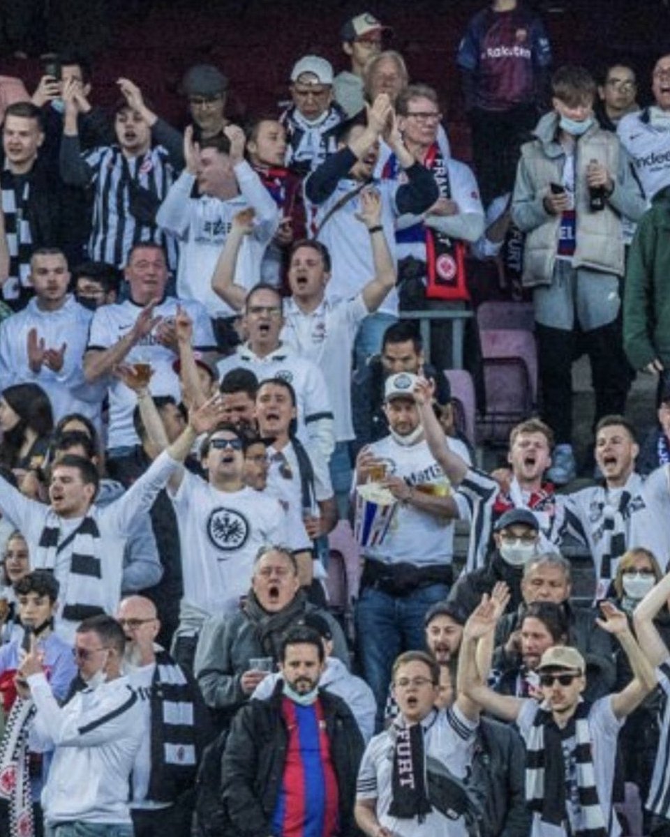 Indignats i preocupats pel que vam viure el dijous a casa nostre. Estem treballant, juntament amb altres grups d'opinió, perquè no es torni a repetir una situació tan vergonyosa. Visca el Barça i Visca Catalunya!