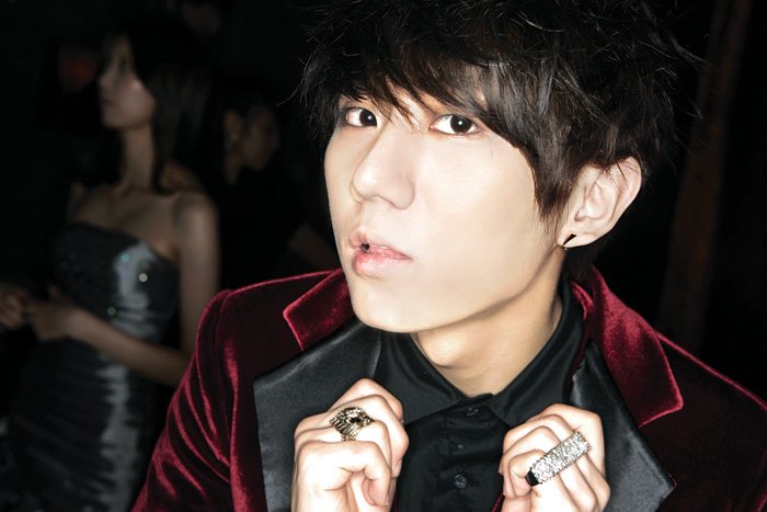 old hyunseung pics tweet media