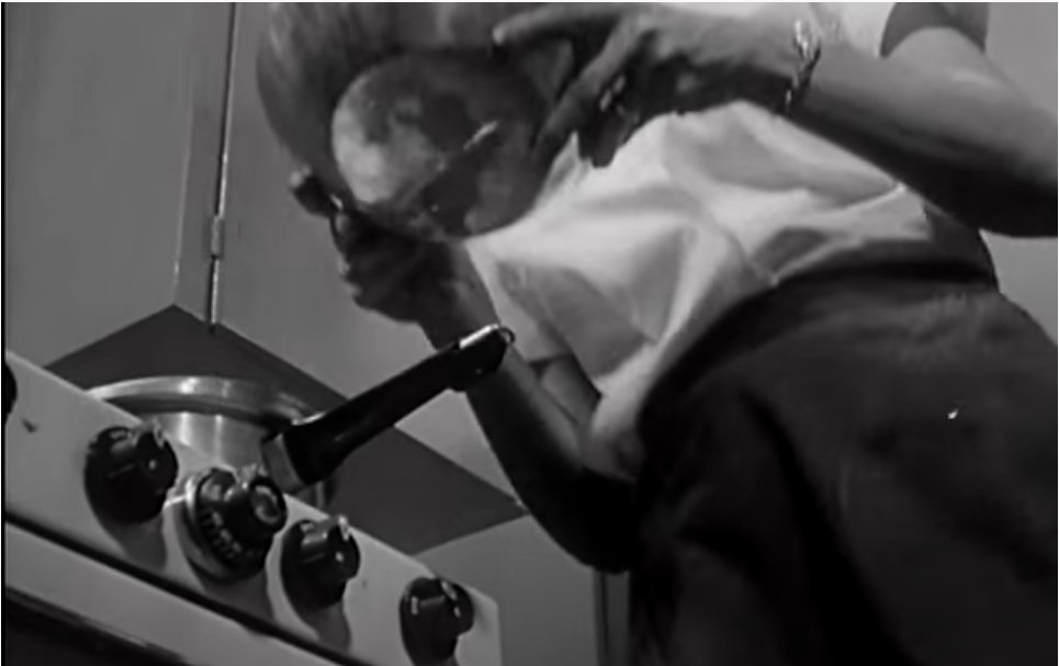 Supernalwings's tweet photo. Clearly her hips have lied and pretend like they don't know what a handle is.. #TCMunderground  #TCMParty  #TIMEOUTFORTROUBLE https://t.co/PDHwqf8Wrs