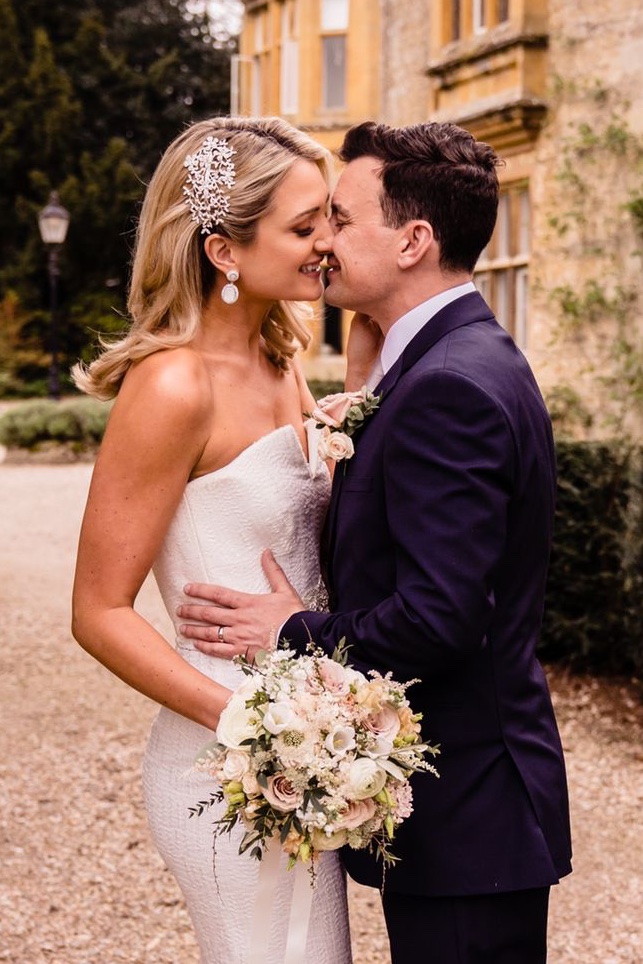 wbuxtonofficial's tweet photo. Mr and Mrs https://t.co/pMmGBvacsl