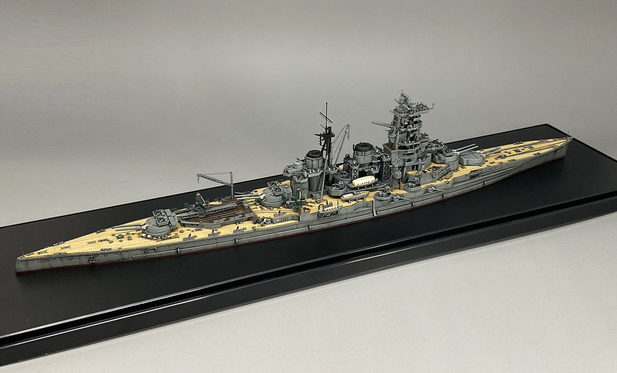 har36600's tweet photo. 戦艦　榛名　完成しました。
キットはフジミ模型製　1/700 特76 日本海軍高速戦艦 榛名 昭和19年
純正エッチングを使用
戦艦は作るのは大変ですが　完成した時の見栄えと達成感は段違いですね。
#艦船模型
#フジミ https://t.co/5MiJUJYrXK