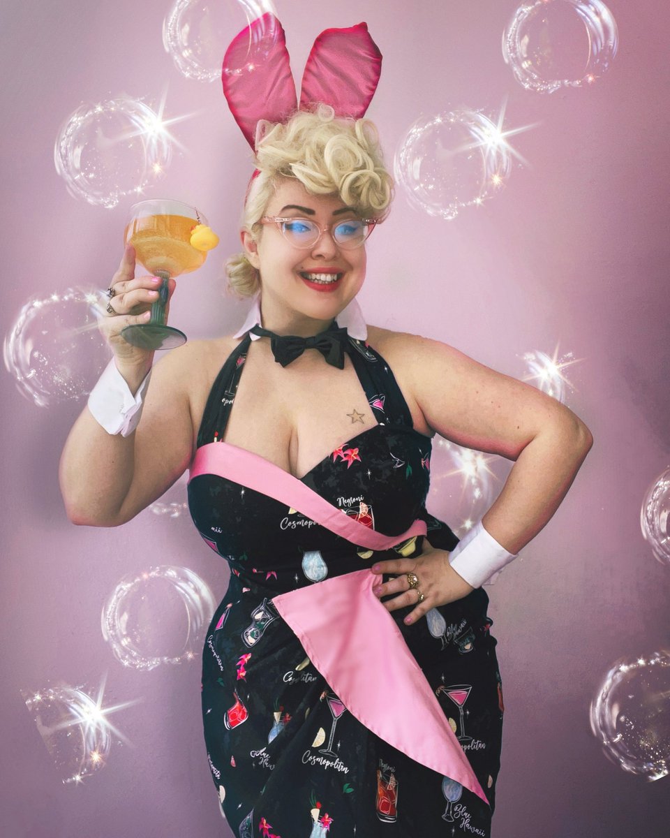 Let’s get this Easter weekend STARTED!
Happy Easter my little bunnies 🐰💝🐣 dress by <a href="/CollectifLondon/">Collectif Clothing</a> glasses by <a href="/RetropeepersLtd/">Retropeepers Ltd</a> #coolandcollectif