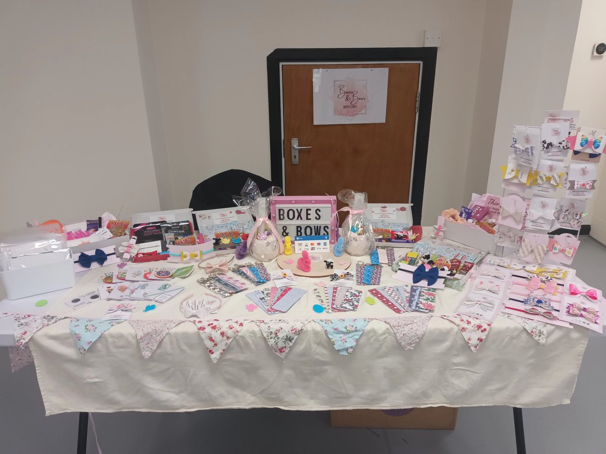 BoxesBowsEzBez's tweet photo. We are at Vicky Grant School of Dance Easter Fete Day today with many lovely stalls. If your local pop down and have a look 🐰🍫🐥 https://t.co/x63OYFd4Jc