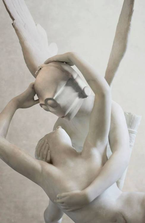 jatustein's tweet photo. “Love Droïd” by Travis Durden #art #sculpture #TravisDurden https://t.co/h6oW1iJwq1