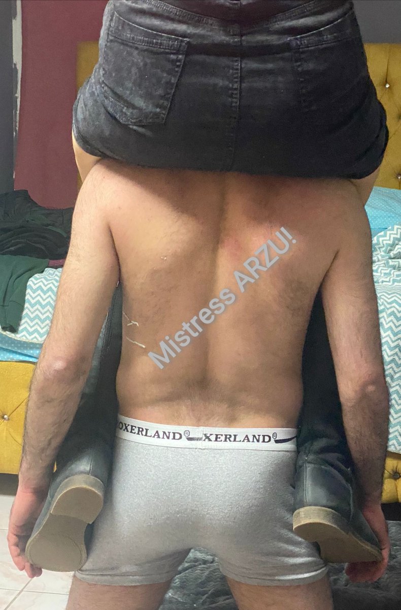 Başımın üstünde yeriniz var dedi. Hemen korkutmamak gerek yavaş gidelim. 
#Mistresses #SahibeTurkey #sahibeler #köle #dayakkölesi #footfetish #trample #fetişist #ballbusting #ayakfetiş #ayakfetişi #ayakkölesi #bdsmِ #ayakkölesi #ponyboy #finansalkoele #finansalköpek