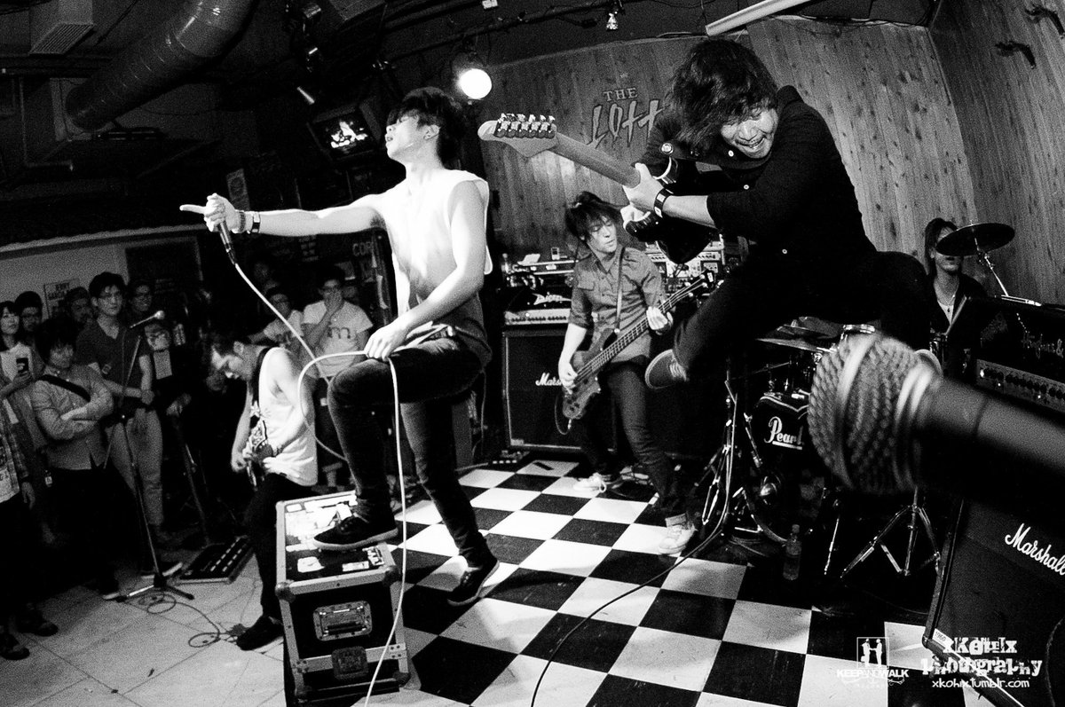 ライブします！

拡散してもらえると泣いて喜びます！

#izp 
#basquiat 
#小倉WOW