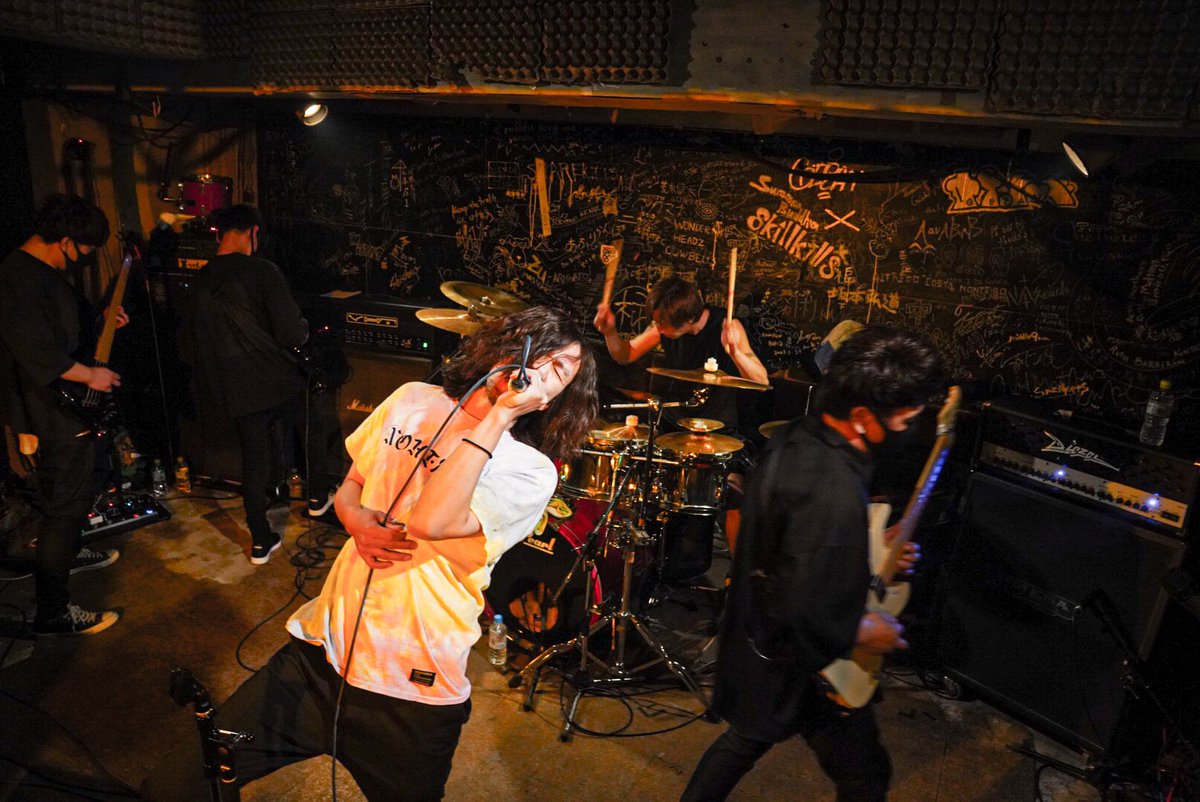 basquiat_ymgc's tweet photo. なんと、福岡のレジェンド IZP が再始動します！！

IZP再始動1発目は、僕らと2マンです！！

■2022.7.30(sat)  @KOKURA WOW!
【Alumni association】

・IZP
・basquiat  

DJ  :  HIROKI / YASU / mune

open/18:00  start/19:00
adv/¥2,300  day/¥2,800

@IZP_jp
@basquiat_ymgc
@KOKURA_WOW https://t.co/b4kdyQFNg1