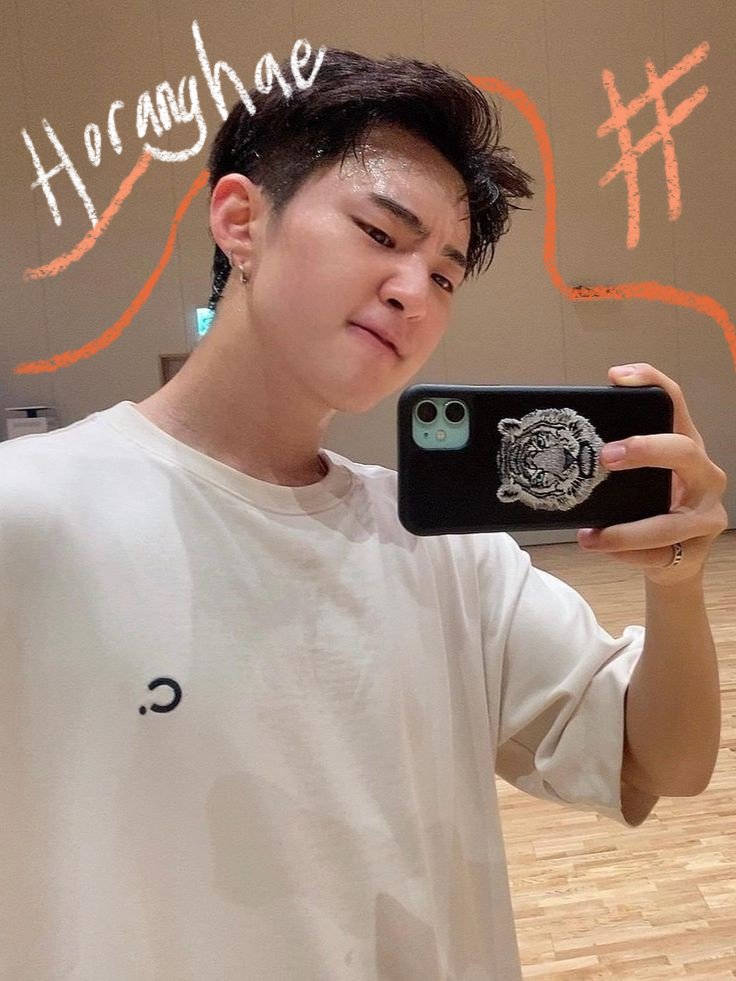 milkybuun's tweet photo. 🐯 barang" yg berbau (maung) Hoshi svt ₓ˚. ୭
┈┈⋆ cute, random things..

help like n rt darling 🐯🤍

a thread ; https://t.co/ydhacJYx9k