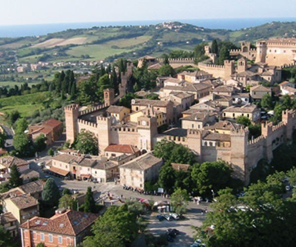 luxurytravel's tweet photo. 7 of Italy's most beautiful villages - A Luxury Travel Blog https://t.co/XtzOabn5nx #luxurytravel https://t.co/ANSxxbmAcz