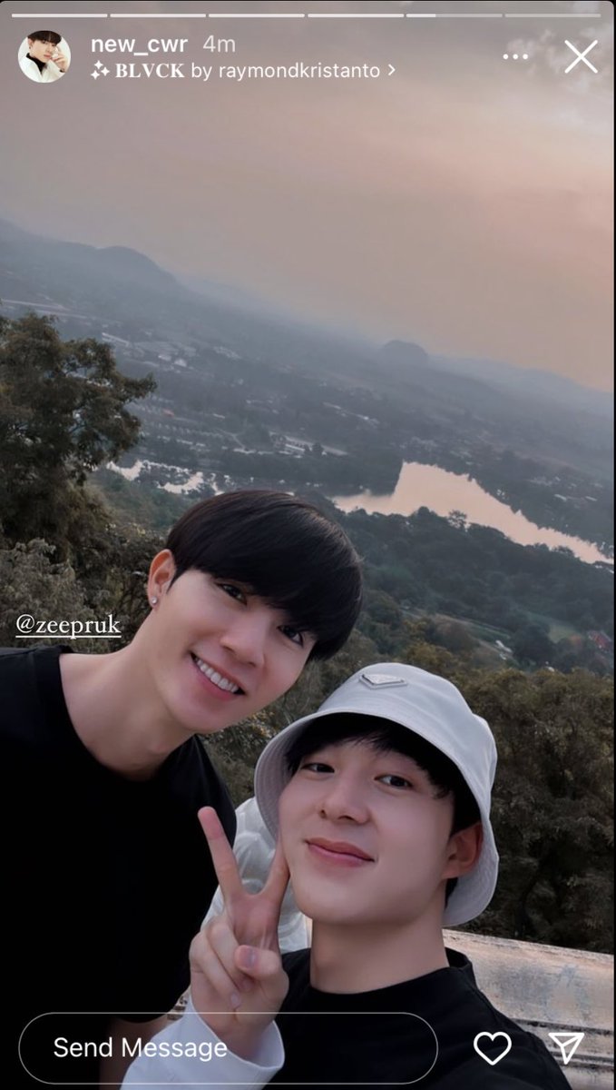 Igs : new_cwr

ประเทศเชียงรายตอนนี้พื้นที่กลายเป็นสีชมพู ~

#3rdDateZeeNuNew #ไปซนที่เชียงราย #ZeeNuNew