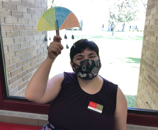 NoBrunsLibrary's tweet photo. This morning at 10:30AM, ages 6-12 are invited to join Miss Val @NoBrunsLibrary where you'll be making #paperplateumbrellas, just in time for #Aprilshowers! #spring #papercrafts #crafts #libraryprogramsrock #libraryprograms https://t.co/MaaHIJsD9I