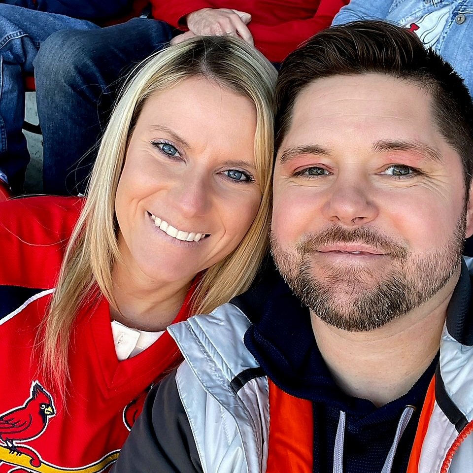 abaehl1's tweet photo. St. Louis ❤ Went last weekend and saw a winning game and had such a great time with my man. @Schwartz0102 https://t.co/J3VcT51rDn