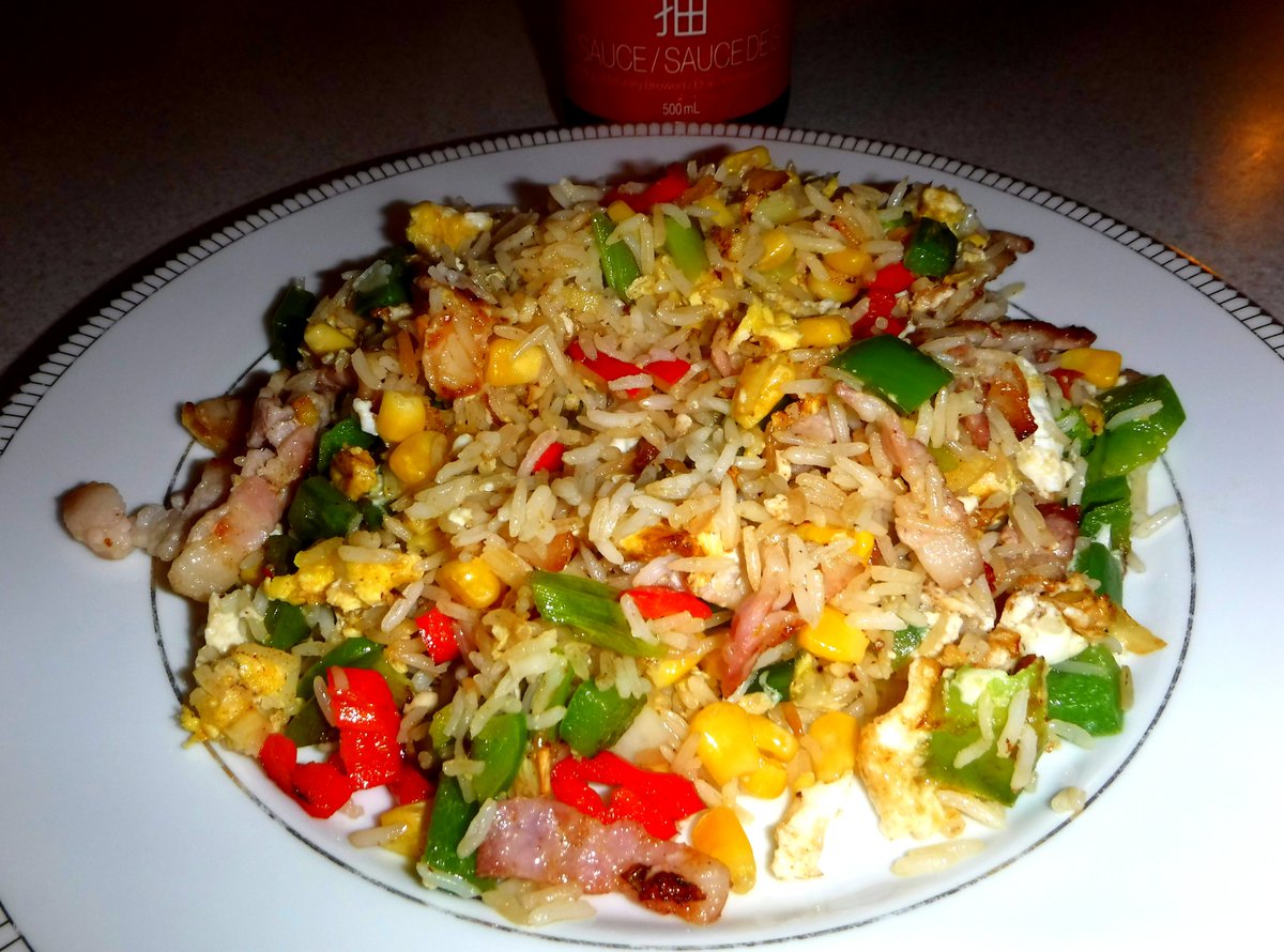 BobtMgb's tweet photo. This morning was one of those, lets fry up a nice Chow Fan fried rice for Breakies, trust me this worked so well, left over rice from yesterday. Not a bad way to start the weekend #ChowFan @chinesechef @CHINESECHEF102 @chinesechef @Chinesechef0804 @ChineseFoodFest https://t.co/03JmX0lrRe