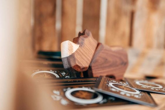 SustainableS20's tweet photo. Robust. Strong. Straightforward.

Link:
https://t.co/WHv9XMc6oA

#sustainableshopping #organic #biodegradable #sustainable #ecofriendly #ecoproducts #zerowaste #plasticfree #gogreen #environmentallyfriendly #furniture #homedecor #woodwork #wood https://t.co/dBOvQvv9gQ