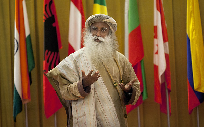 SadhguruJV's tweet photo. If we do not appreciate each other’s problems, there will be no solutions – we will only be fighting each other. #SadhguruQuotes https://t.co/8CEwweJF1M