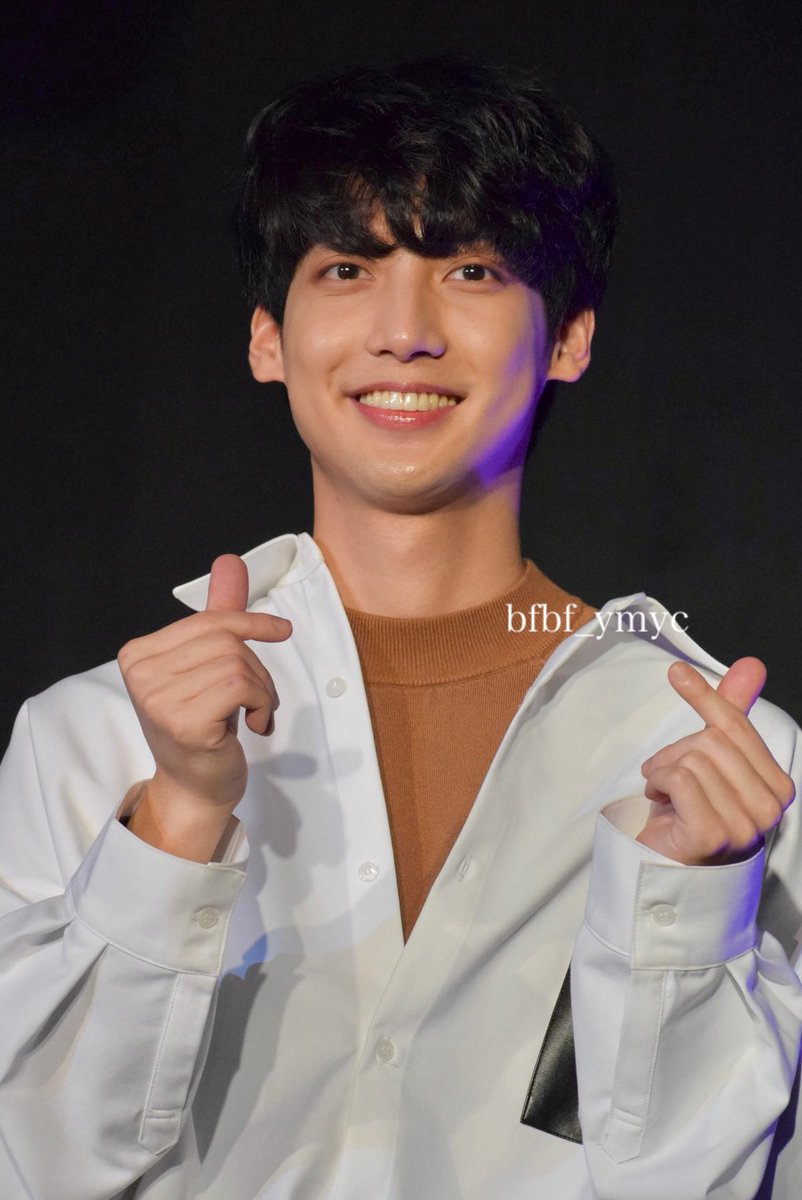 bfbf_ymyc's tweet photo. BFpremium LIVE in TOKYO
2022.4.10   2部

#KStage_O #BF #BOYFRIEND
#보이프렌드　#영민　#ヨンミン https://t.co/hpyWqsGhQ8