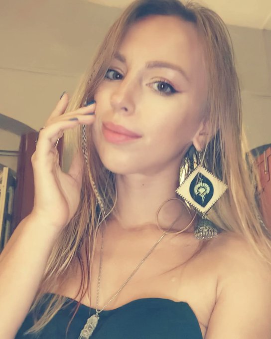 😽❤️🍉 https://t.co/arzGbxYXKx