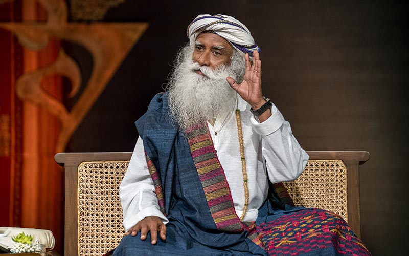 SadhguruJV's tweet photo. The whole existence is vibration, and so are thoughts. If you generate a powerful thought, it shall become a reality. #SadhguruQuotes https://t.co/qpCIeZhbtJ