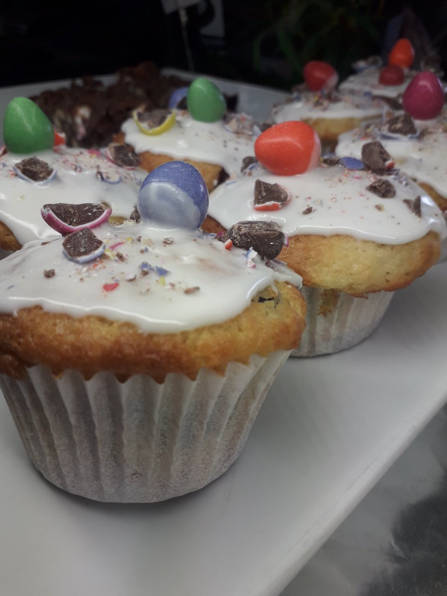 deelyscafe's tweet photo. Hoppy Easter everyone! 🐰 We are open today, Easter Sunday and Easter Monday for all your Easter Breakfast, Lunch or Easter Coffee &amp; Cake wishes 🐣
Featured in the photo here is our EASTER MINI EGG Muffins! 🐥We have lots more Easter Treats incl. HOT CROSS BUNS!  Enjoy folks!🐤 https://t.co/lnwQACqRoP