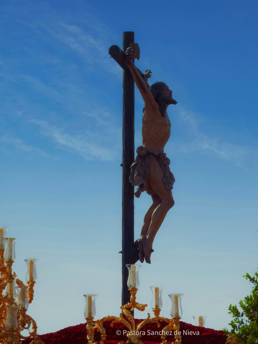 NievaPastora's tweet photo. El Cielo y ÉL...
CACHORRO DE TRIANA
@MerchiLpez 
@leo_gines 
@ManuelAlmansa3 
@pacorob44267408 
@pacoperezestepa 
@PacoFraile 
@j_a_zamora_foto 
@jarrillo_delata 
@cofradesevilla 
@esjiva https://t.co/UX3H6yXHiO