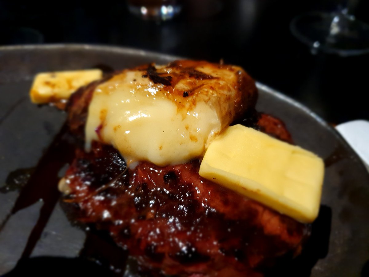 lovinLCHF's tweet photo. Thanks @DrPaulMason finally used the voucher. #squiresloft
#steak #grilledCamembert https://t.co/QodykIuZKA
