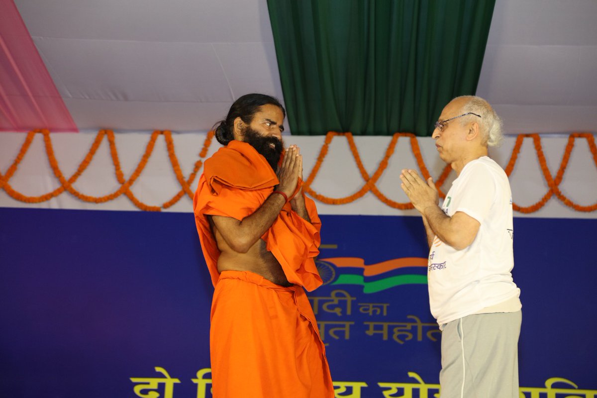 Sadhvi_Devpriya's tweet photo. योग शिविर, राष्ट्रपति भवन l https://t.co/JVPBDOLVeN