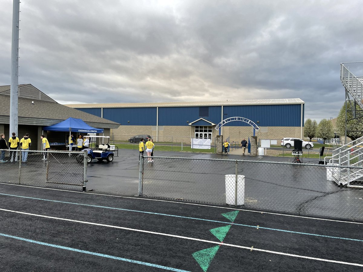 GCSSRO's tweet photo. SADD members set up ready to go for the 5K bunny run/walk. @Indiana_SADD @GESSRO1 @GCHSPirates @GCHSSADD https://t.co/5j8NrtysIJ