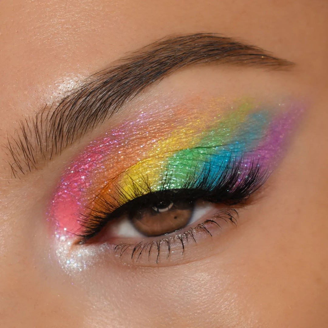 Rainbow-like colorful eye makeup by @nataliya_makeup ✨🌈💖 using the PEEPS Super Shock Shadows by @colourpopcosmetics 😊🌈💖  Tag someone who would like this makeup 😉    If you recreate this makeup, or you have any…

📸 instagram.com/p/CcY1LXOLGie/ via tweet.photo