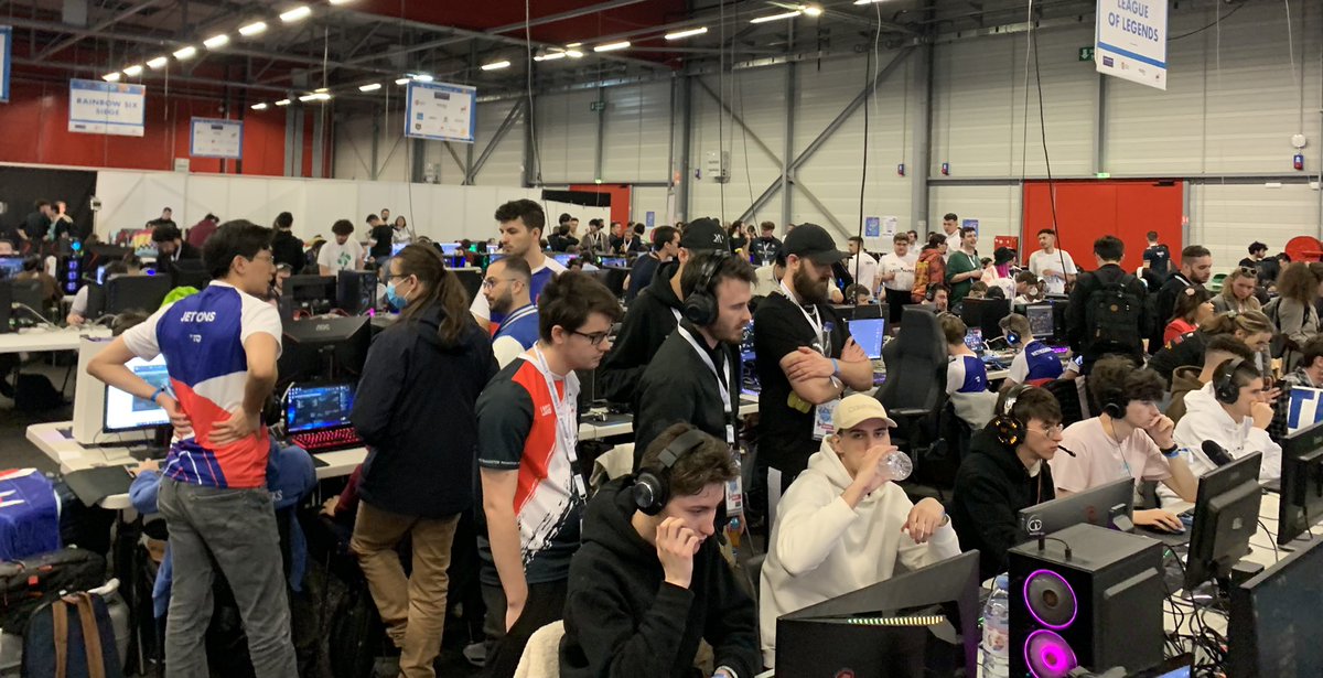 BenoitTirant's tweet photo. 🎮 💥 C’est parti pour la vingt-deuxième édition de la #GamersAssembly Festival édition !
Très bon festival à toutes et à tous ! ✨
#JeuVidéo #NouvelleAquitaine #SoGames #GA2022 #Poitiers
@GamersAssembly @al_rousset @HazouardMathieu https://t.co/BXbkQxUnd4