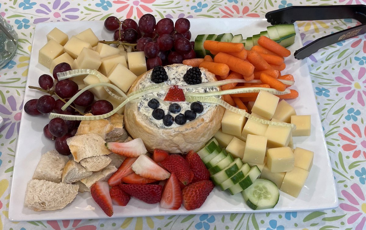 AvonWellbrooke's tweet photo. Happy Easter from WOA! We will be celebrating all weekend! Don't forget Family Brunch Easter Sunday, 11 AM-1 PM, two guests per resident please. https://t.co/gjf7ka8xIb